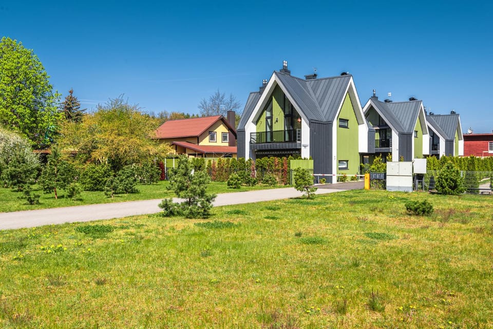 Zalia Kopa Cottage 200m to Beach, Kunigiskes Pine Forest, Private Yard & Terrace Apartment in Palanga