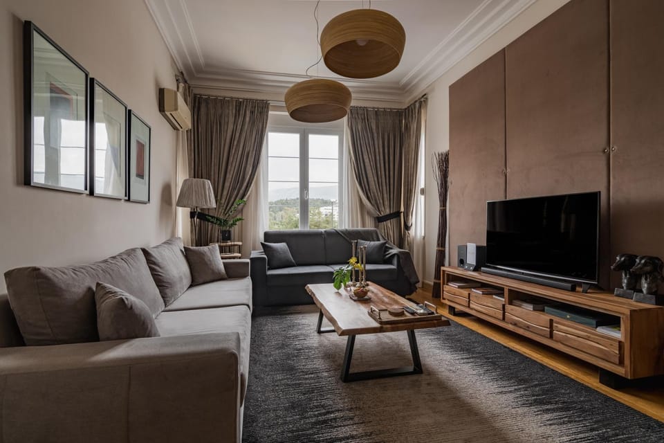 TV and multimedia, Living room, Seating area, On site