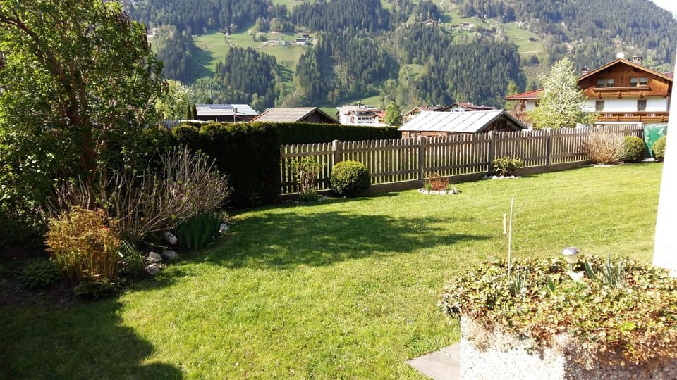 Spring, Summer, Garden, Autumn