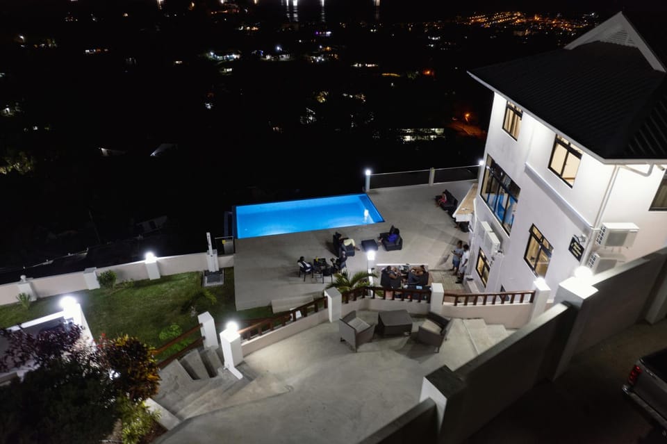 Bird's eye view, Street view