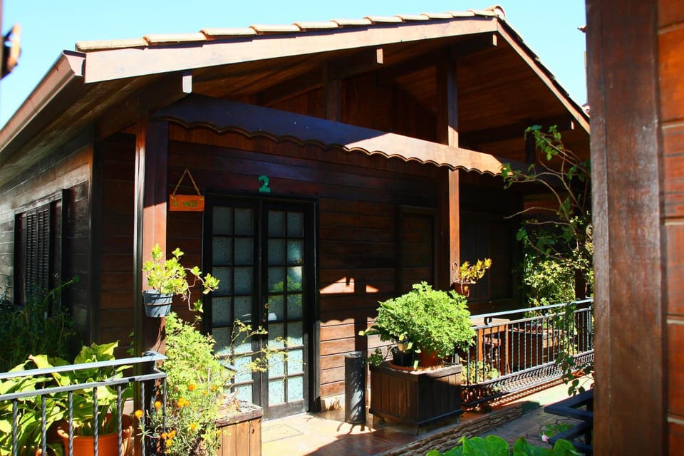Cabañas Valle Verde Bed and Breakfast in Comarca Norte