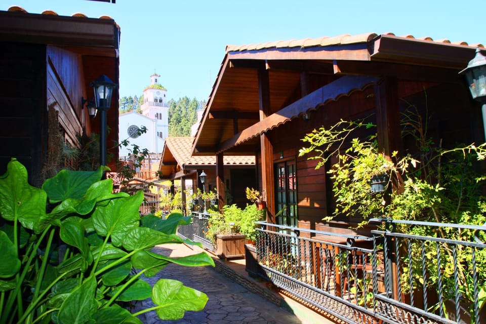 Cabañas Valle Verde Bed and Breakfast in Comarca Norte