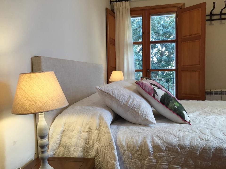 Bedroom, On site, Family