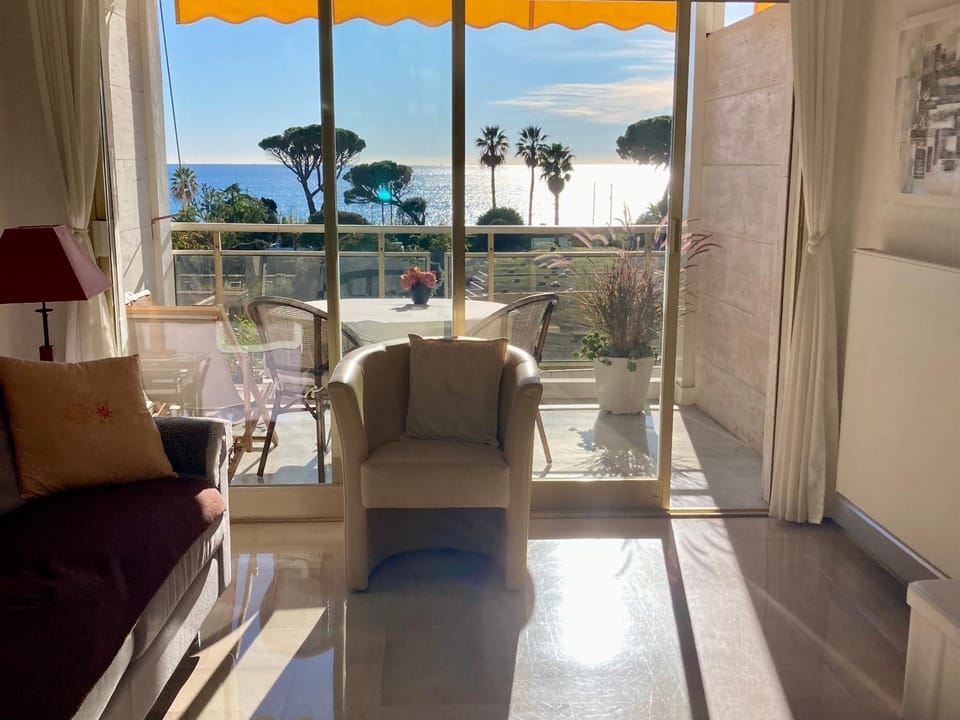 Balcony/Terrace, Living room, Sea view
