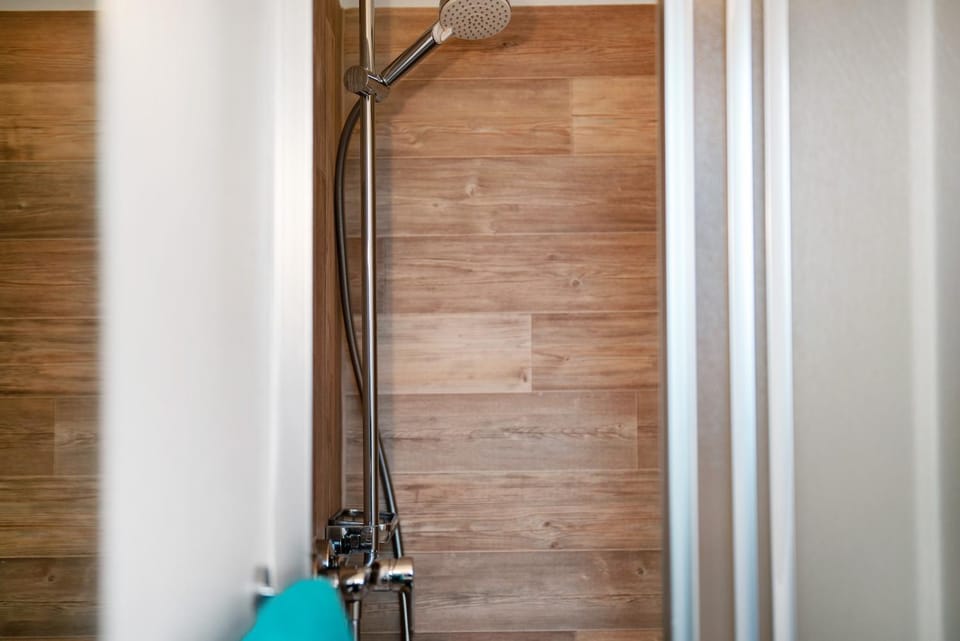 Bathroom, Living room