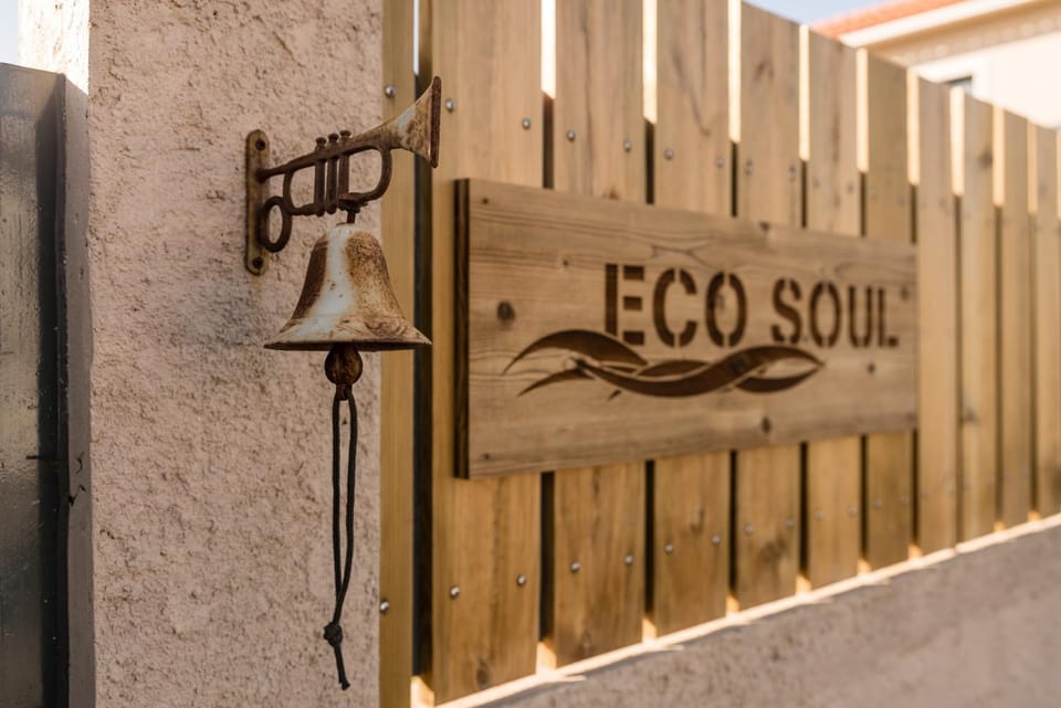 Facade/entrance, Property logo or sign