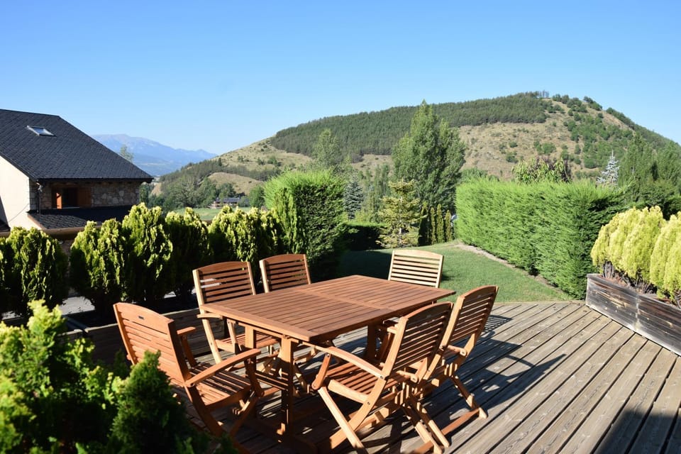 Off site, Garden