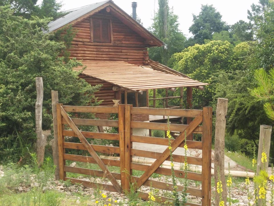Cabaña Atha Iti Nature lodge in Villa General Belgrano