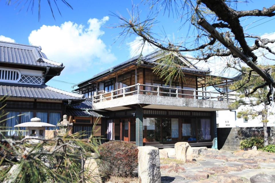 Property building, Day
