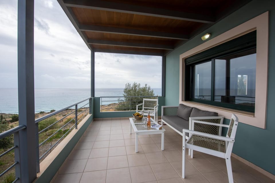 View (from property/room), Balcony/Terrace, Sea view