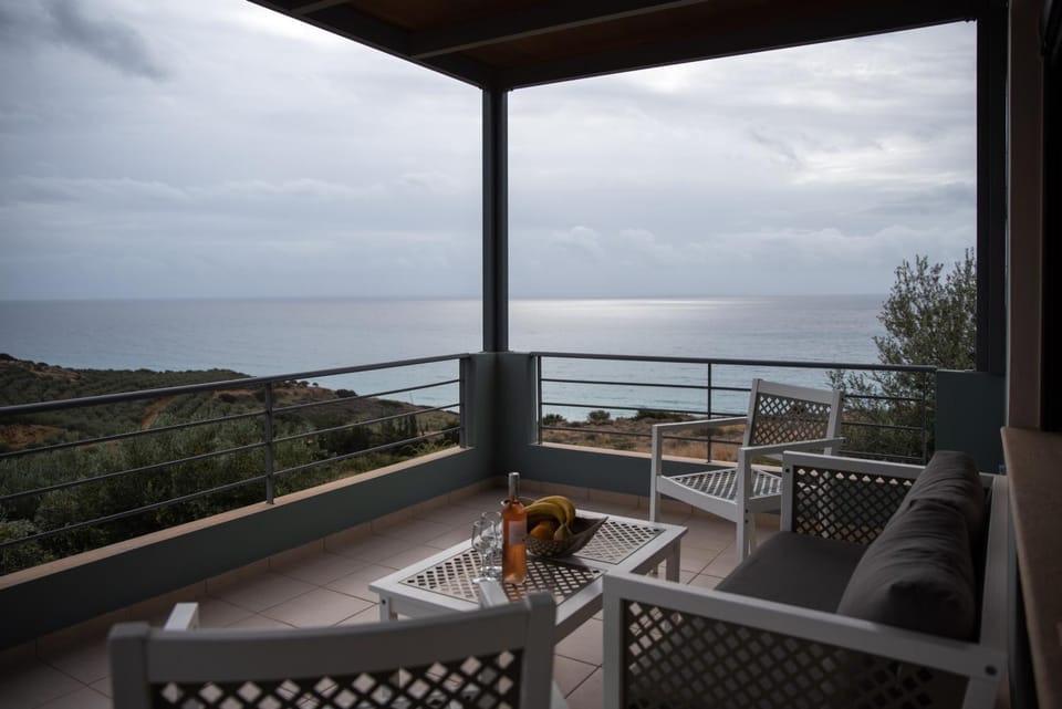 View (from property/room), Balcony/Terrace, Sea view