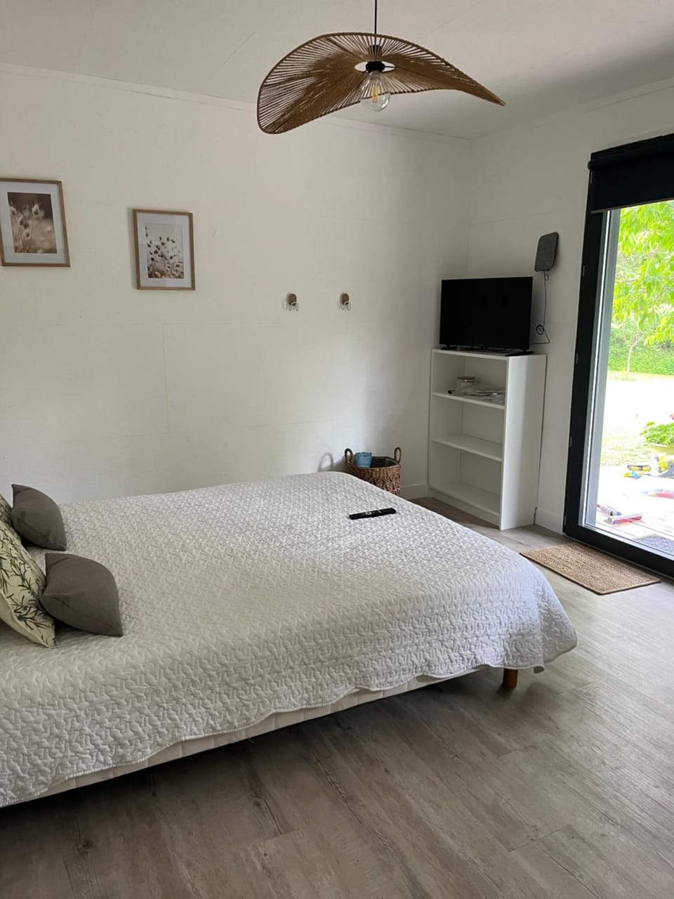 L'atelier des Coudelières Bed and Breakfast in Le Thor