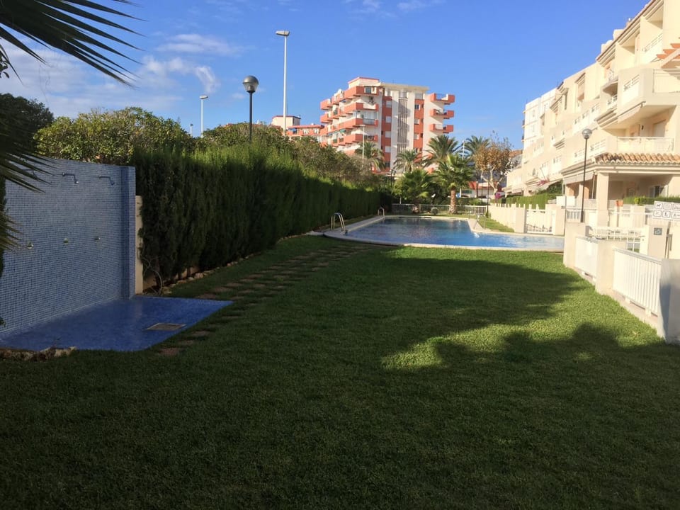 Shower, Garden, Pool view, Swimming pool