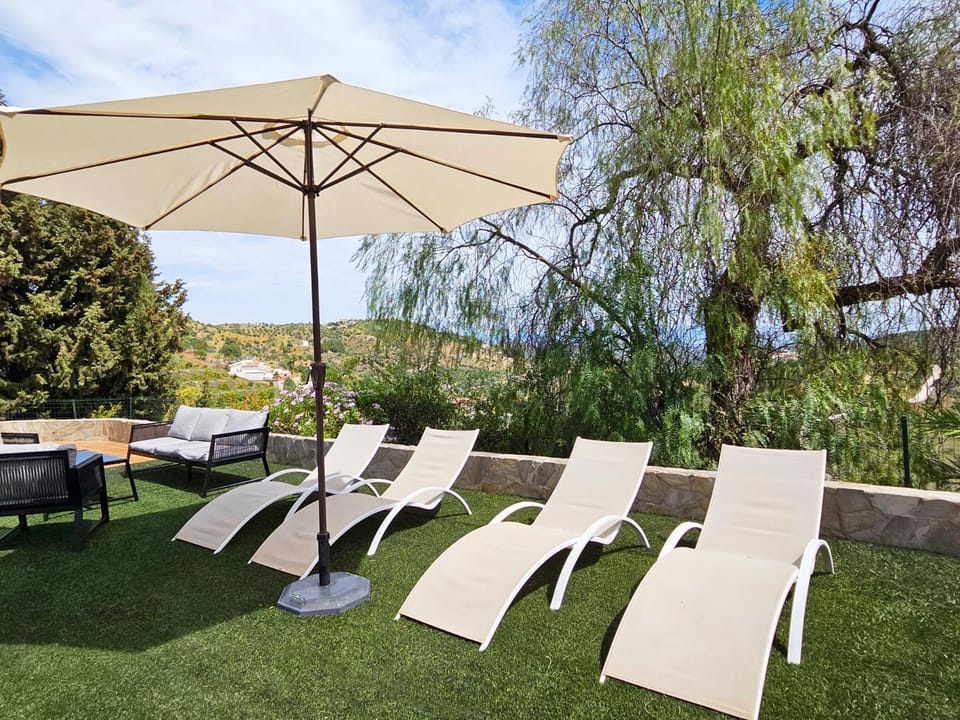 Spring, Off site, Day, Sunset, sunbed