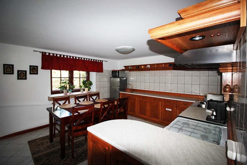 Coffee/tea facilities, Kitchen or kitchenette, Food and drinks, Other, Dining area, Food, Area and facilities, Drinks, Drinks