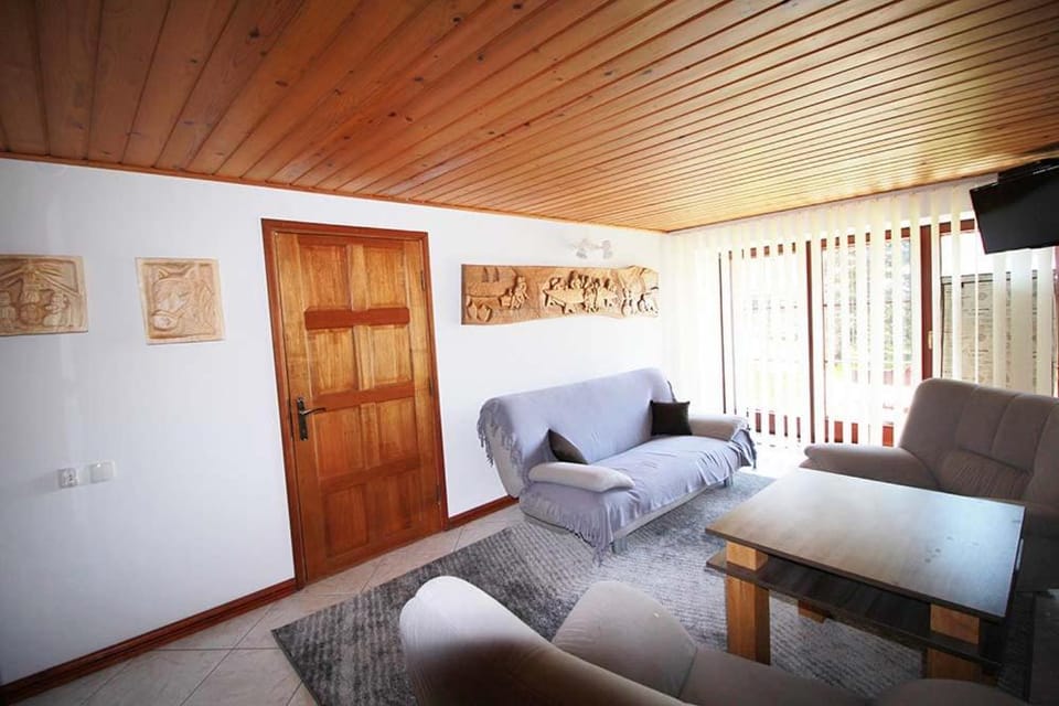 TV and multimedia, Living room, Seating area, Garden view, Mountain view, Area and facilities