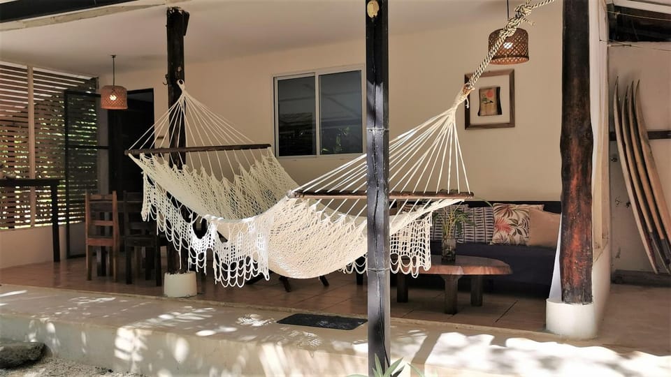 Patio, Living room