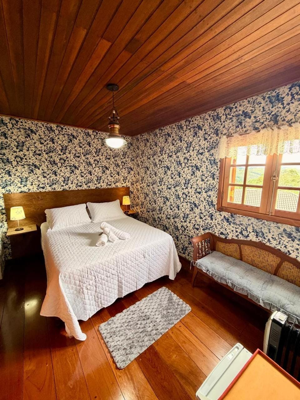 Guest House Família Bed and Breakfast in Campos do Jordão
