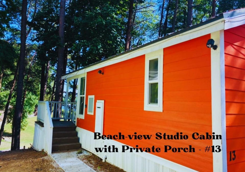 Property building, Natural landscape, Winter, Summer, Autumn, On site, Lake view, Parking, locker