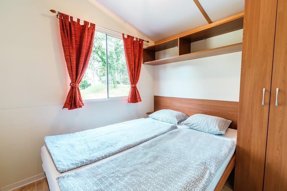 Mobile Homes Comfort CAPRI Bijela Uvala Campground/ 
RV Resort in Istria County