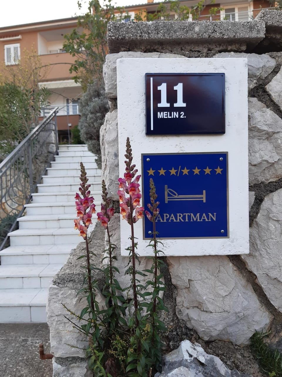 Patio, Facade/entrance, Garden, Logo/Certificate/Sign