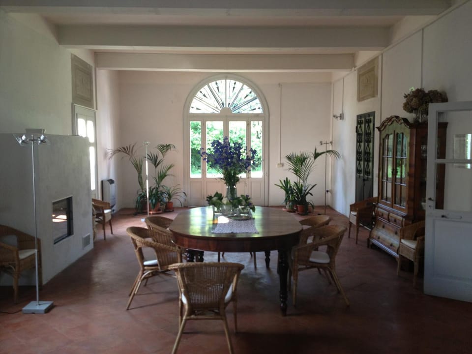 Lounge or bar