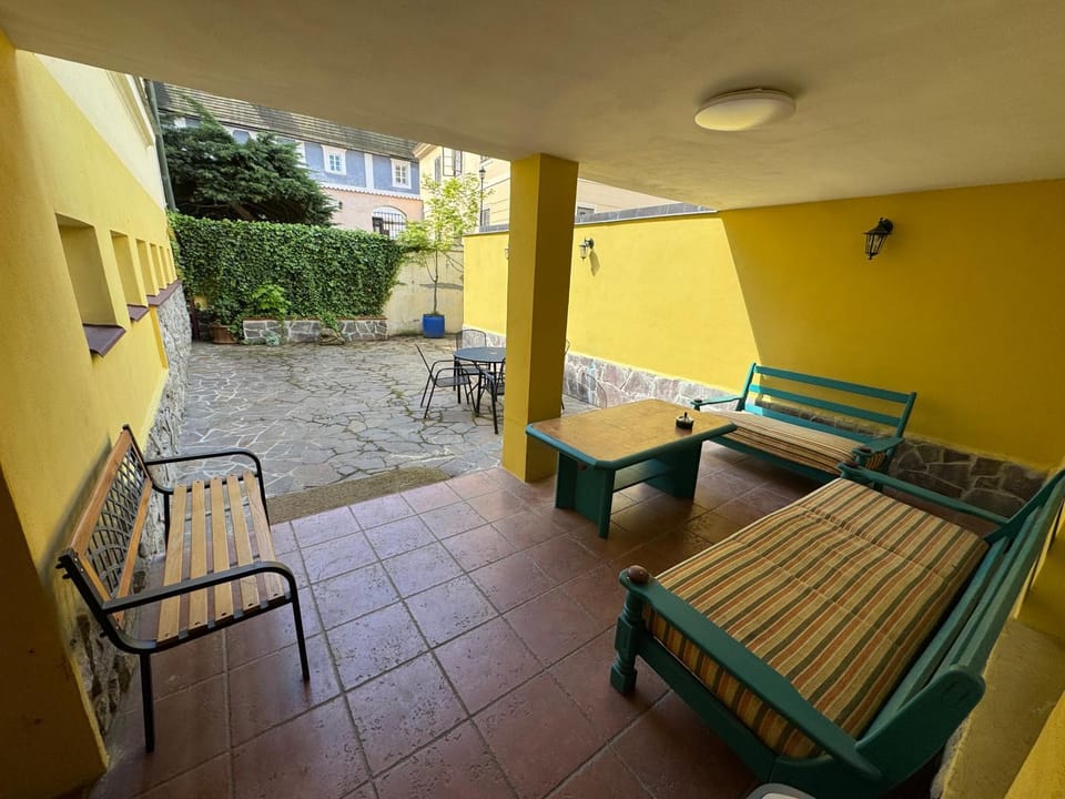 Patio, Balcony/Terrace, Seating area