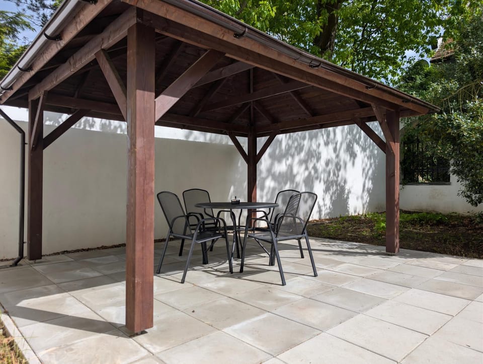 Patio, Balcony/Terrace