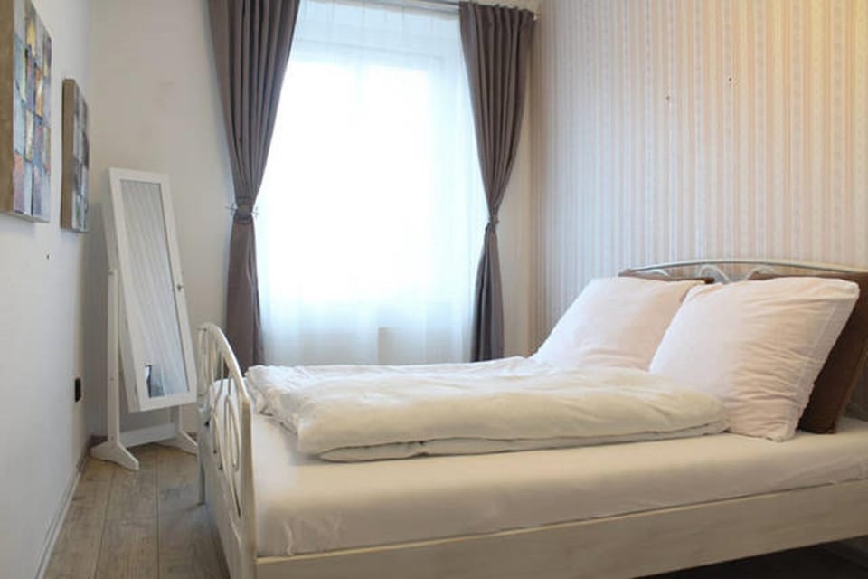 Decorative detail, Bedroom