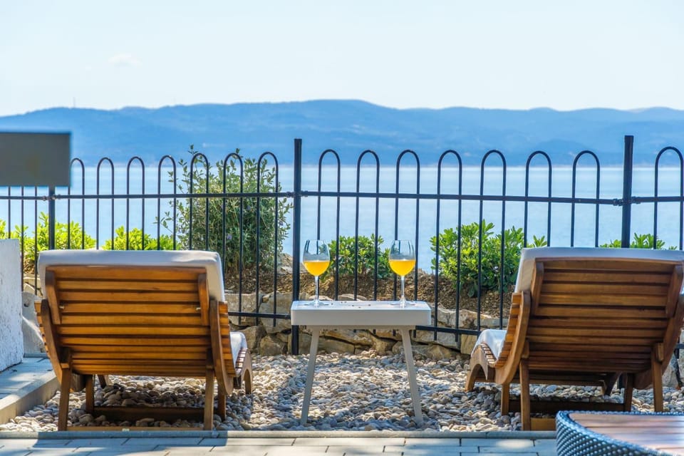Patio, Sea view, sunbed