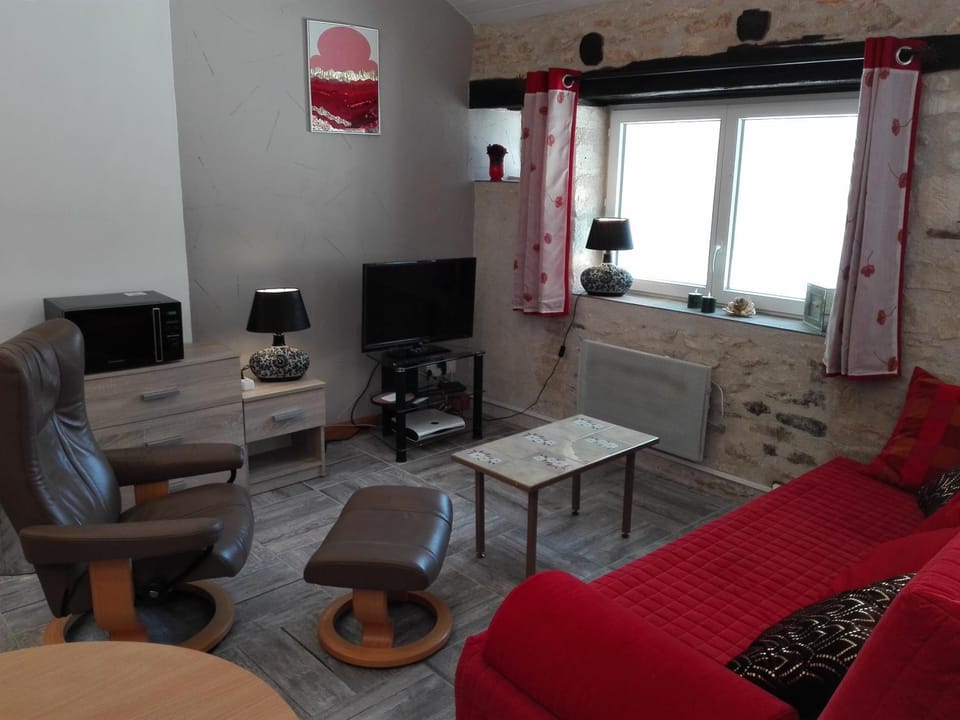 Communal lounge/ TV room, TV and multimedia, Living room, Seating area