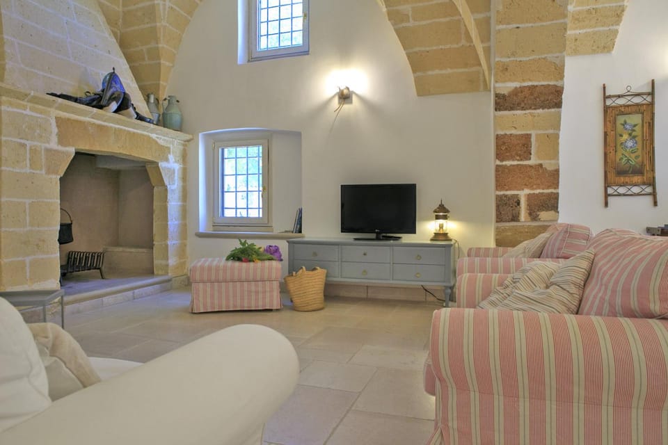 Masseria Mattiani House in Apulia