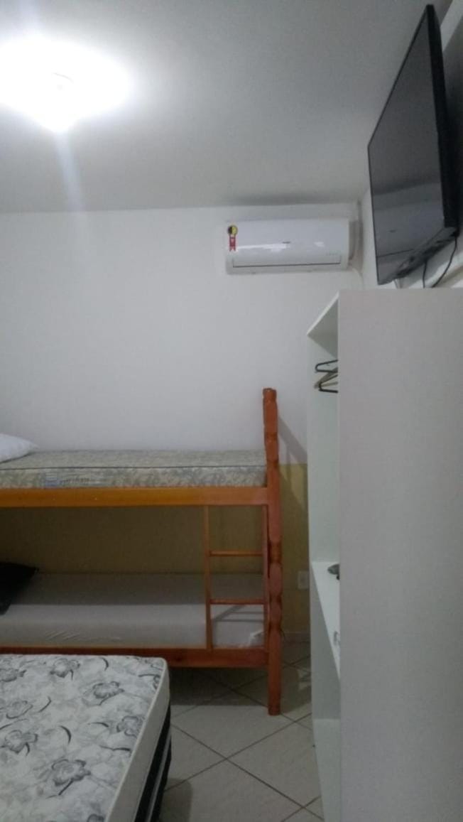 Bed, TV and multimedia, Bedroom, bunk bed