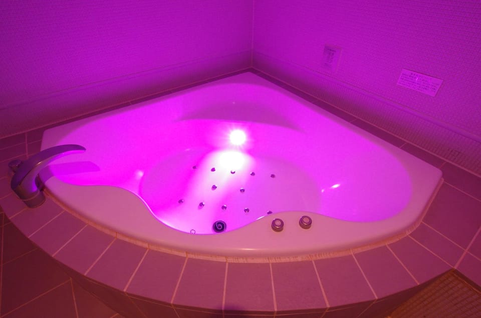 Bathroom, Photo of the whole room