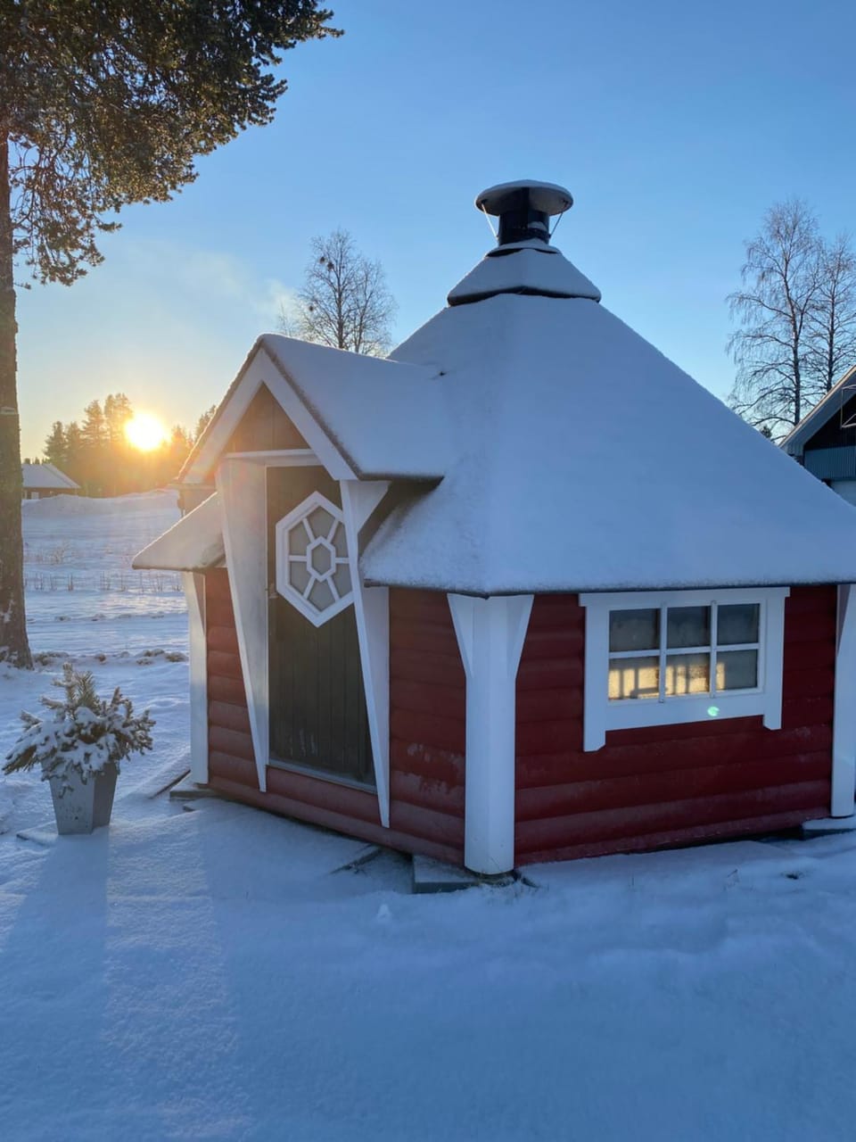 Modern Lapland Cottage with Outdoor Sauna & BBQ Hut House in Norrbotten County, Sweden