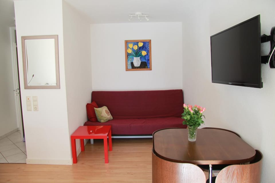 TV and multimedia, Photo of the whole room