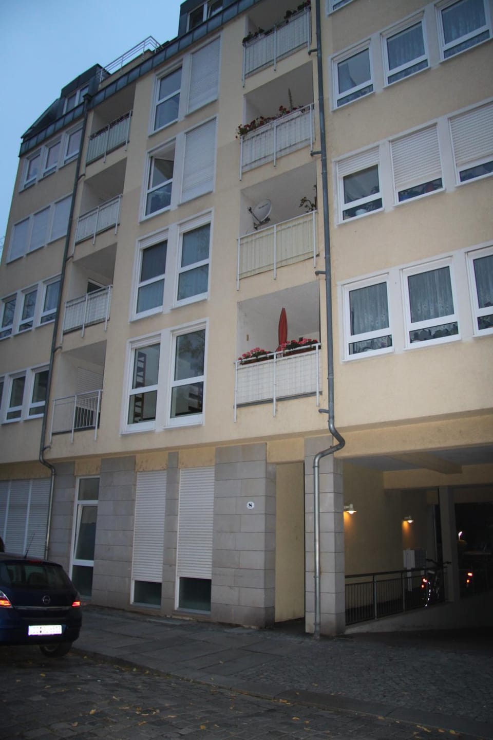 Facade/entrance