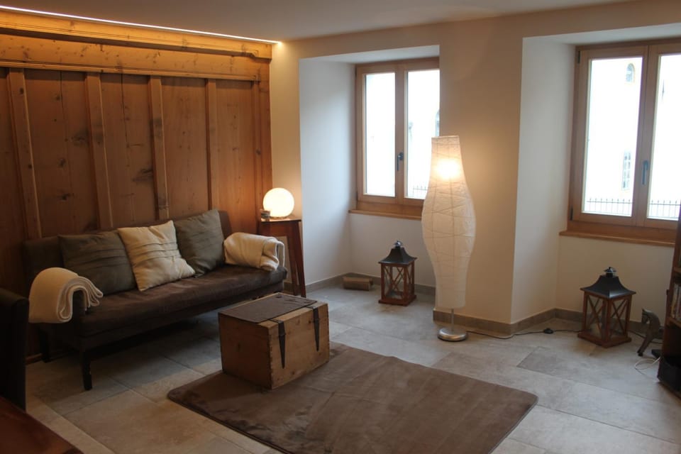 Property building, Living room, Photo of the whole room