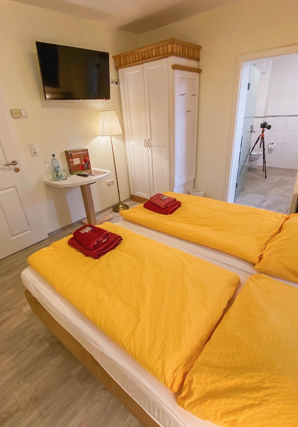 Photo of the whole room