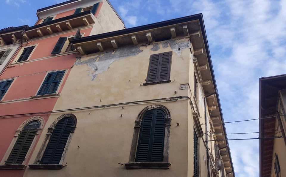 Property building, Facade/entrance, Landmark view