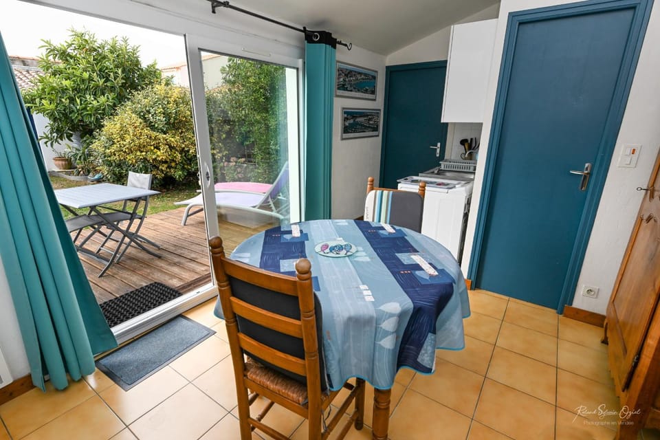 Balcony/Terrace, Dining area