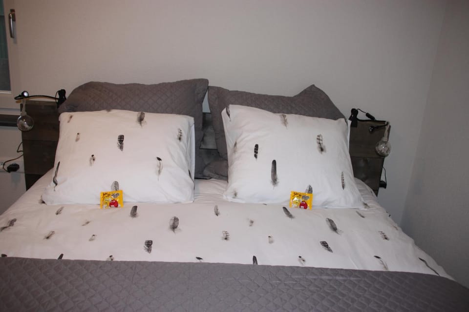 Decorative detail, Bedroom