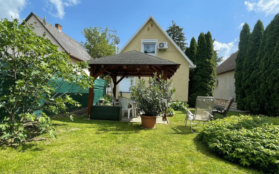 Garden, Garden view