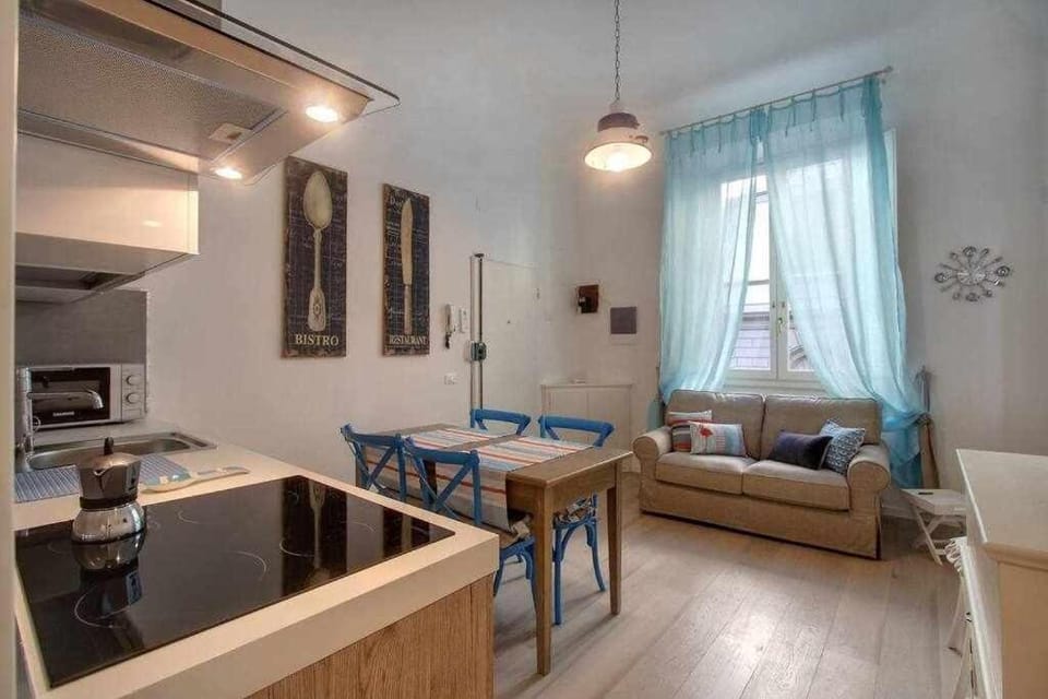 San marco elegant apartment Apartment in Florence