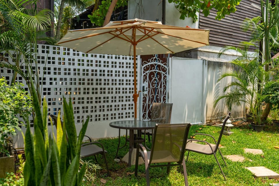 Mammoth Boutique Hotel Bed and Breakfast in Chiang Mai