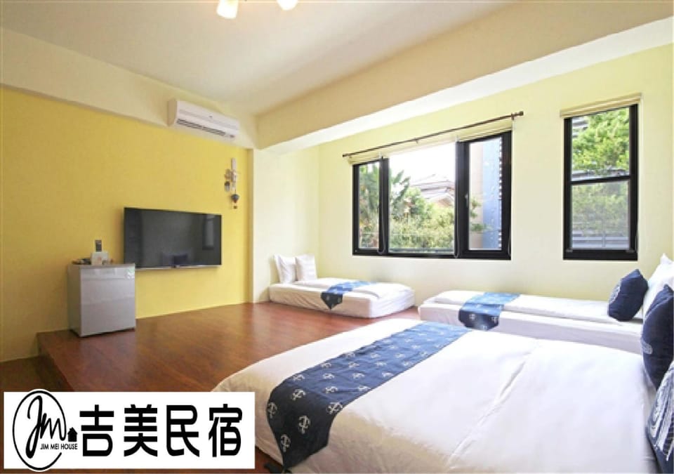 Property logo or sign, Bedroom