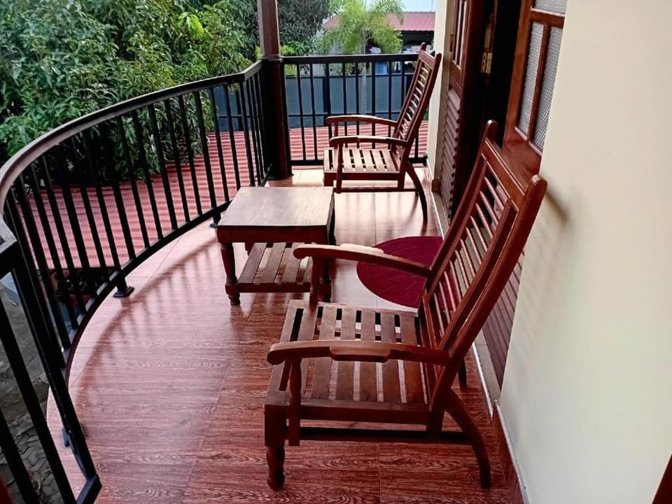 Sunny Side Villa Bed and Breakfast in Tangalle