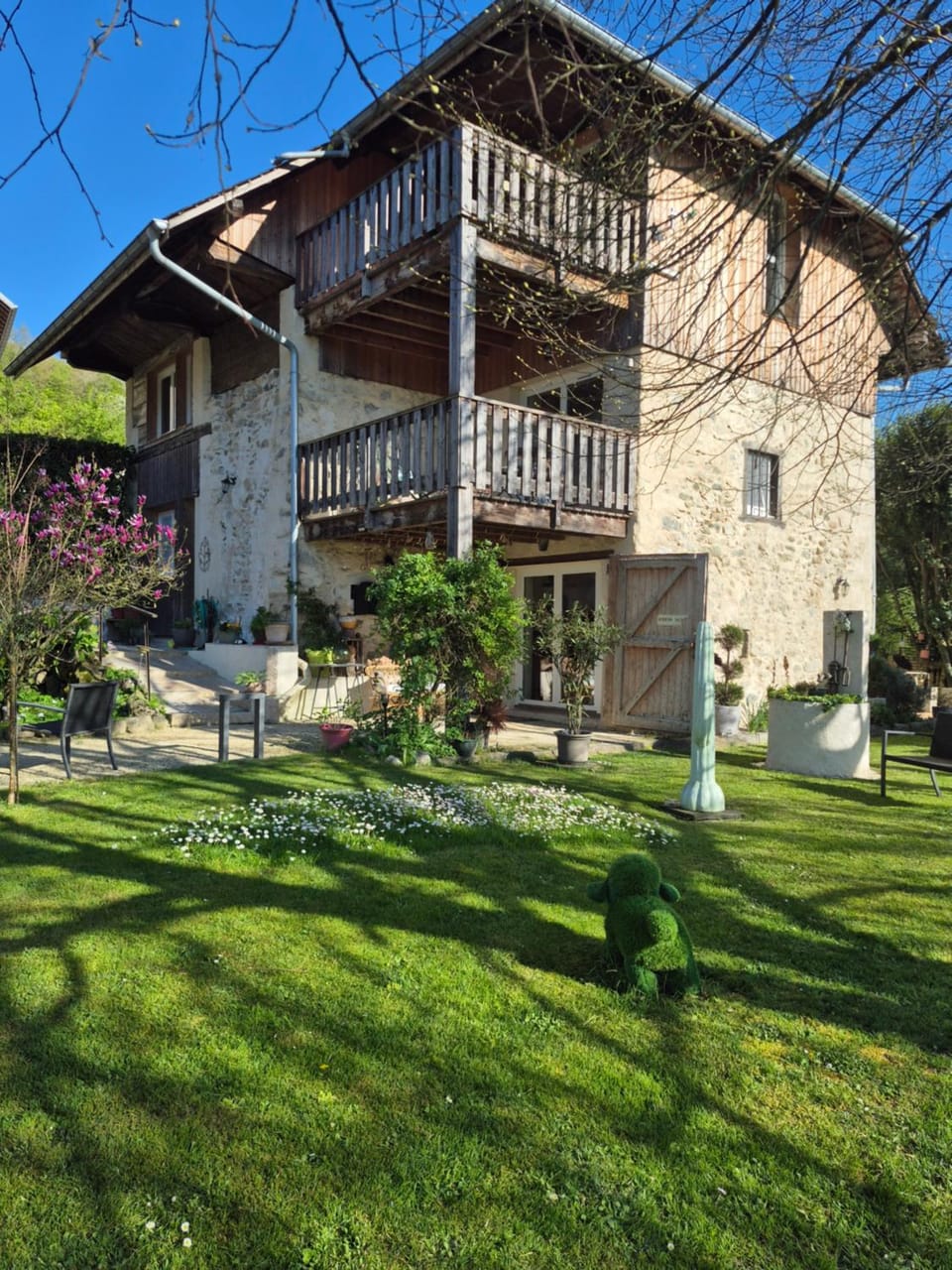 Property building, Balcony/Terrace