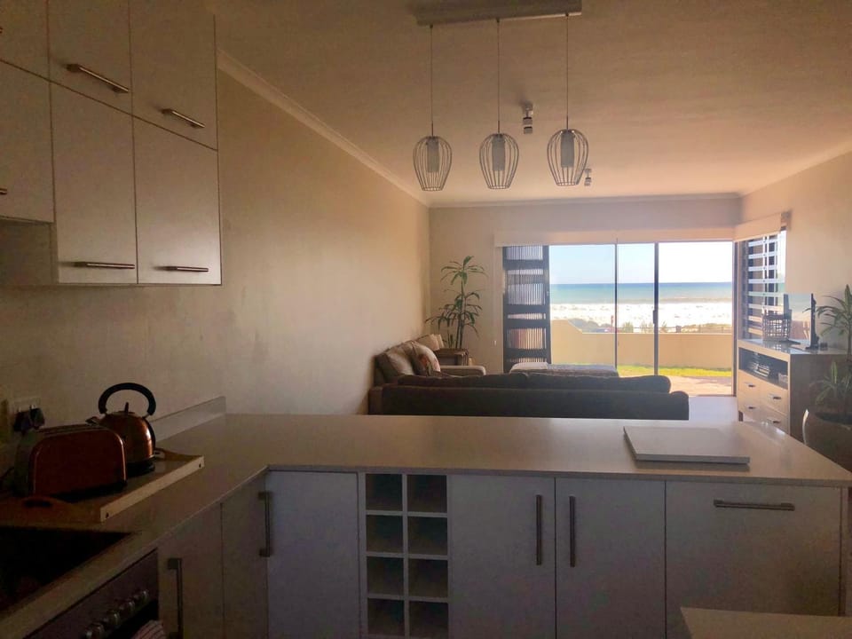 Beachfront Apartment at Malata Beach in Blouberg Apartment in Cape Town