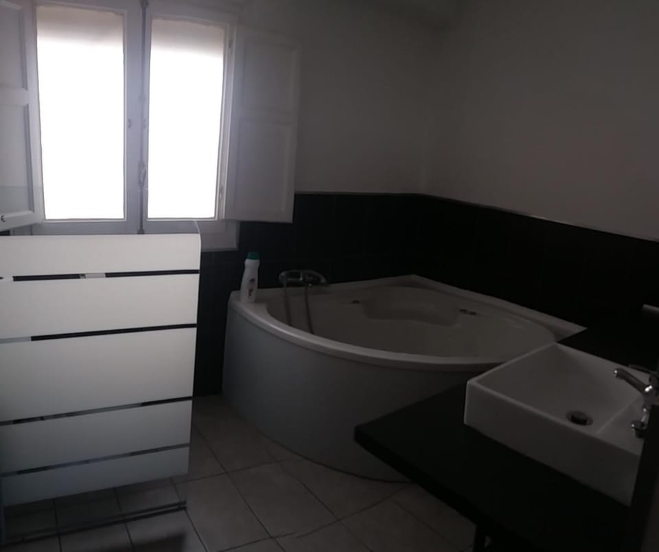 Bathroom, Bath